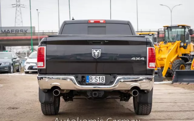 RAM 1500 Crew Cab Laramie