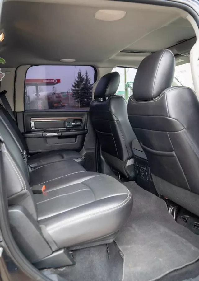 RAM 1500 Crew Cab Laramie