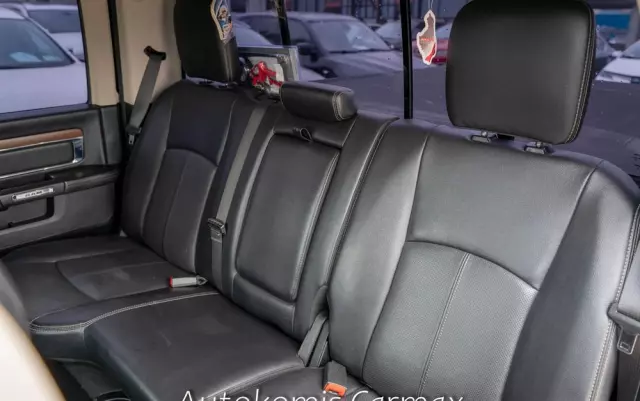 RAM 1500 Crew Cab Laramie