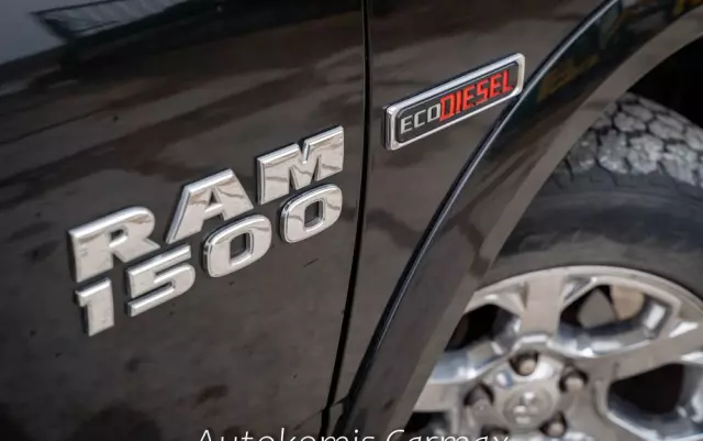 RAM 1500 Crew Cab Laramie