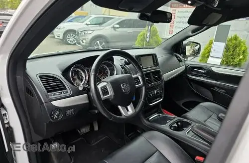DODGE Grand Caravan 