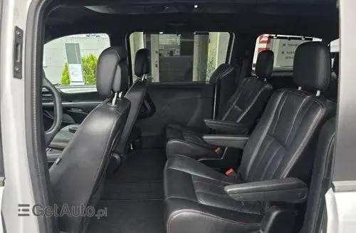 DODGE Grand Caravan 