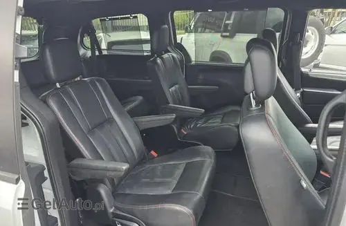 DODGE Grand Caravan 