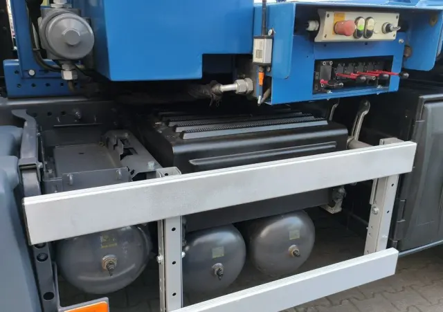 VOLVO FM 410 E5 Bramowiec Hakowiec 6x2 Oś Skrętna / Podnoszona Automat 