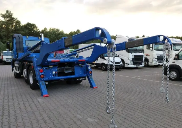 VOLVO FM 410 E5 Bramowiec Hakowiec 6x2 Oś Skrętna / Podnoszona Automat 