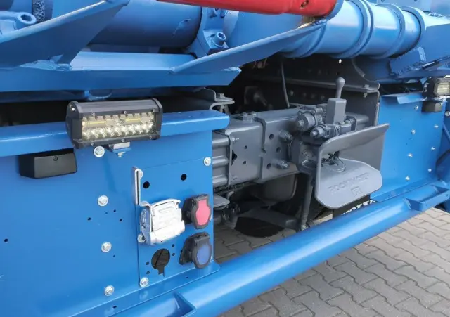 VOLVO FM 410 E5 Bramowiec Hakowiec 6x2 Oś Skrętna / Podnoszona Automat 