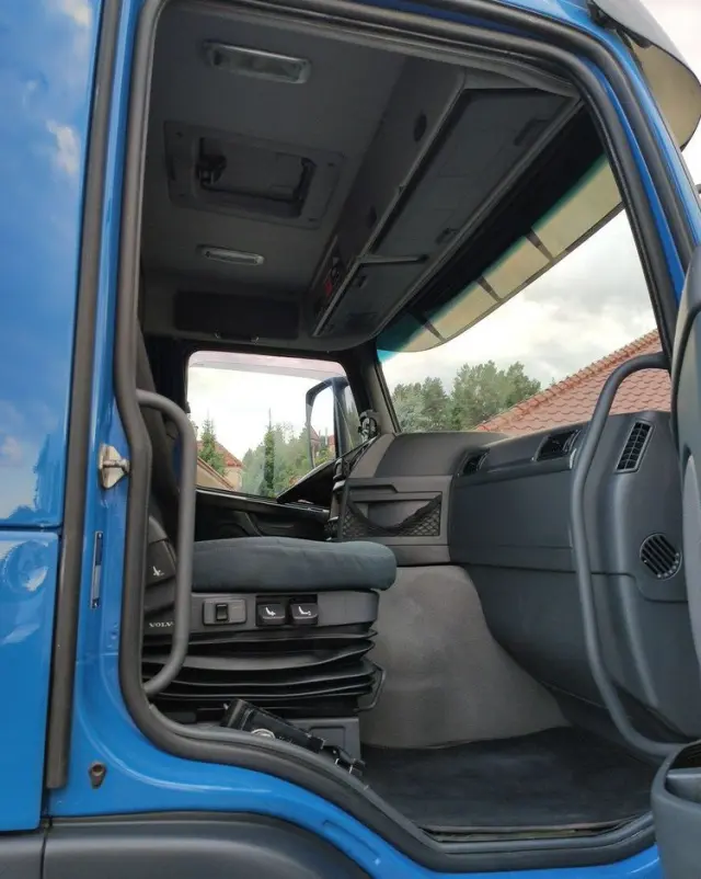 VOLVO FM 410 E5 Bramowiec Hakowiec 6x2 Oś Skrętna / Podnoszona Automat 
