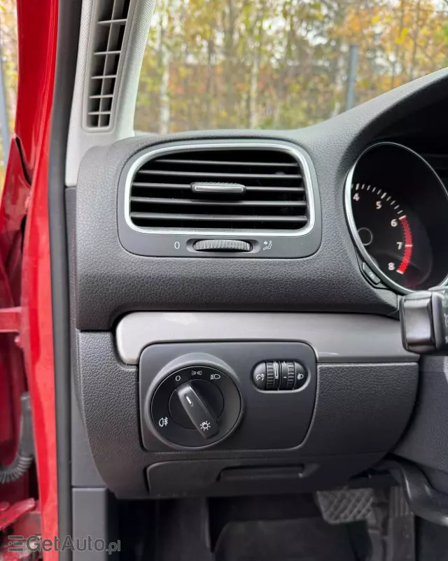 VOLKSWAGEN Golf 1.4 TSI DSG Comfortline