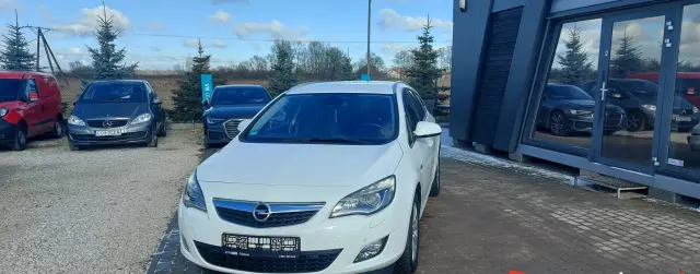 OPEL Astra 2.0 CDTI (160 KM)