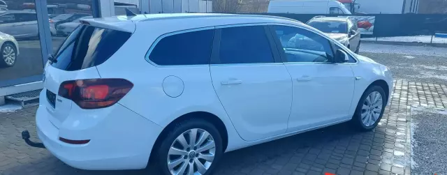 OPEL Astra 2.0 CDTI (160 KM)