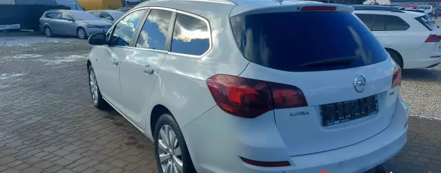 OPEL Astra 2.0 CDTI (160 KM)