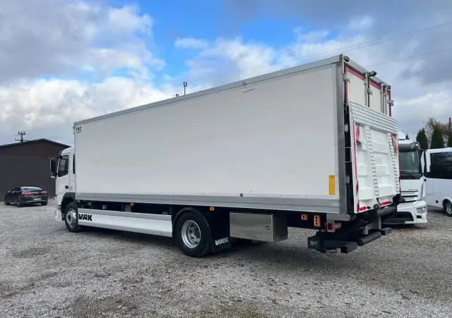 VOLVO FM 330 / Chłodnia / Winda / Euro 6 / 