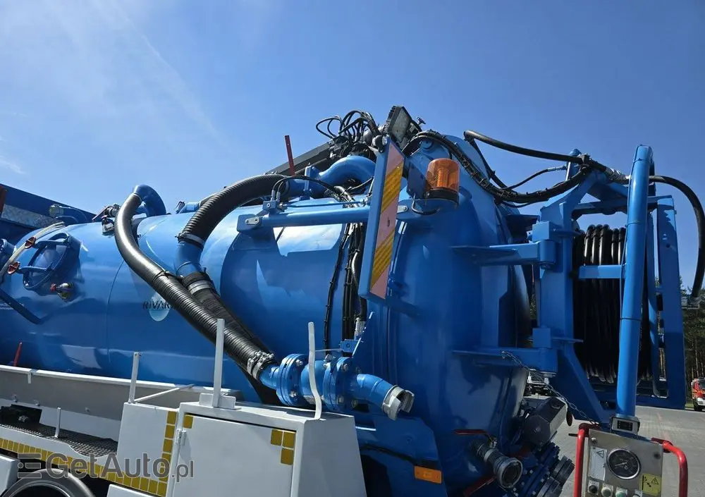 RENAULT WUKO RIVARD do zbierania odpadów płynnych separatorów 