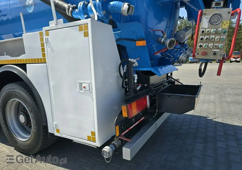 RENAULT WUKO RIVARD do zbierania odpadów płynnych separatorów 