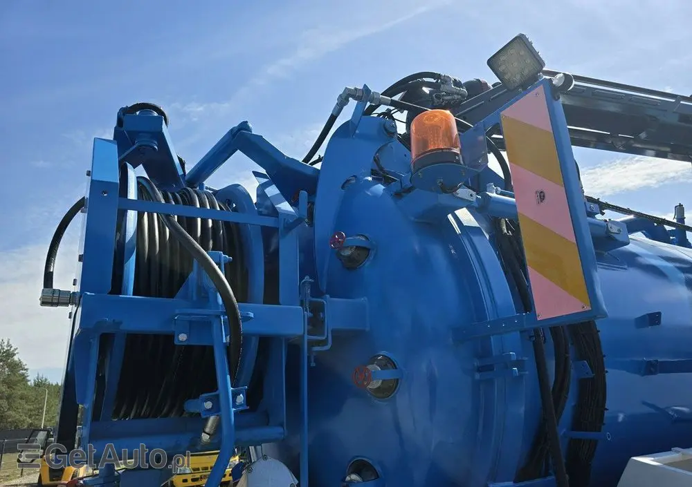 RENAULT WUKO RIVARD do zbierania odpadów płynnych separatorów 