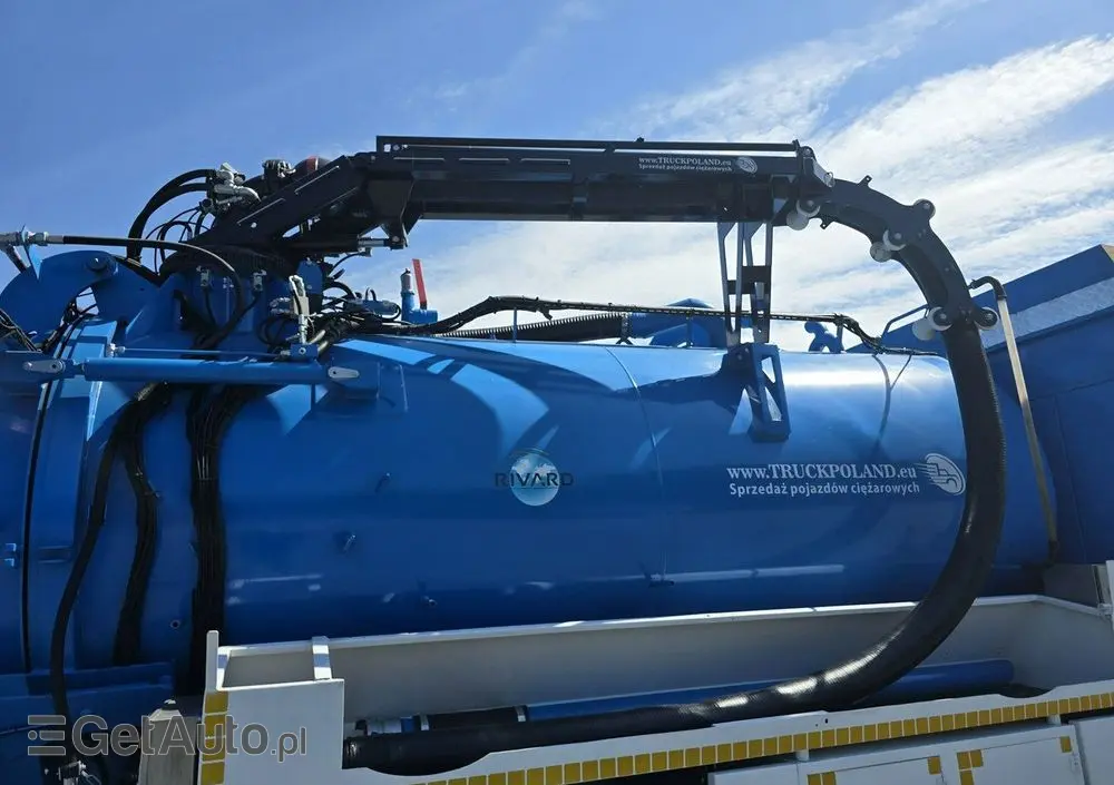 RENAULT WUKO RIVARD do zbierania odpadów płynnych separatorów 