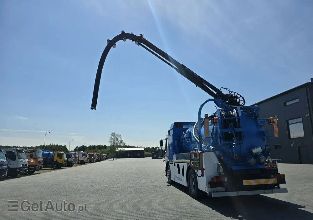 RENAULT WUKO RIVARD do zbierania odpadów płynnych separatorów 