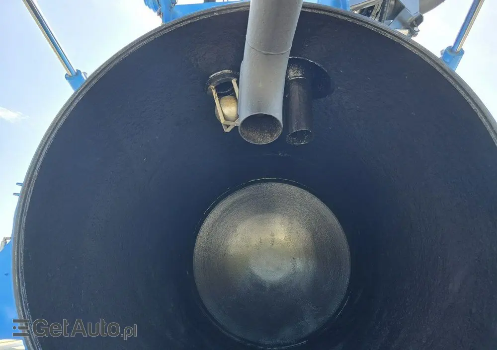 RENAULT WUKO RIVARD do zbierania odpadów płynnych separatorów 