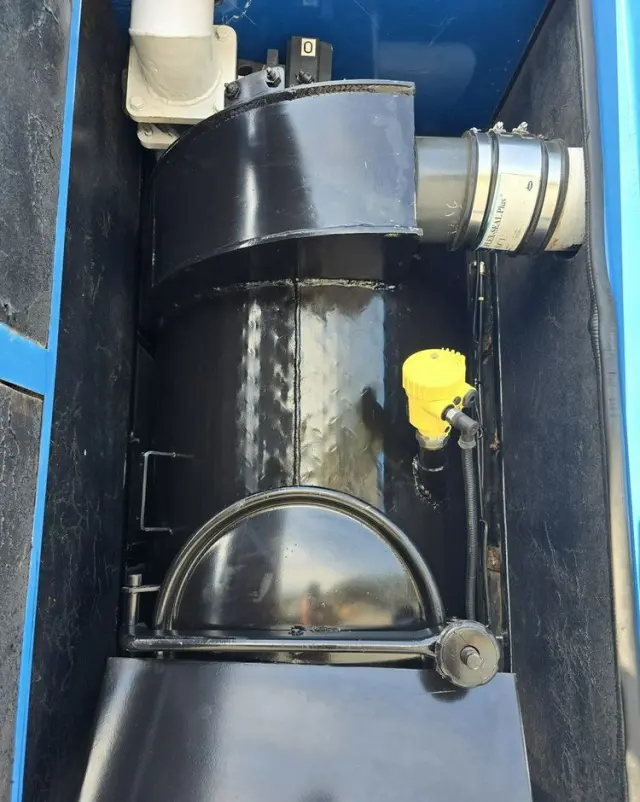 RENAULT WUKO RIVARD do zbierania odpadów płynnych separatorów 