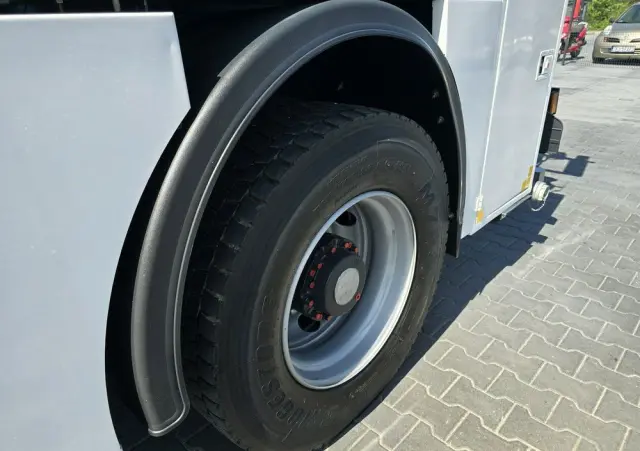 RENAULT WUKO RIVARD do zbierania odpadów płynnych separatorów 