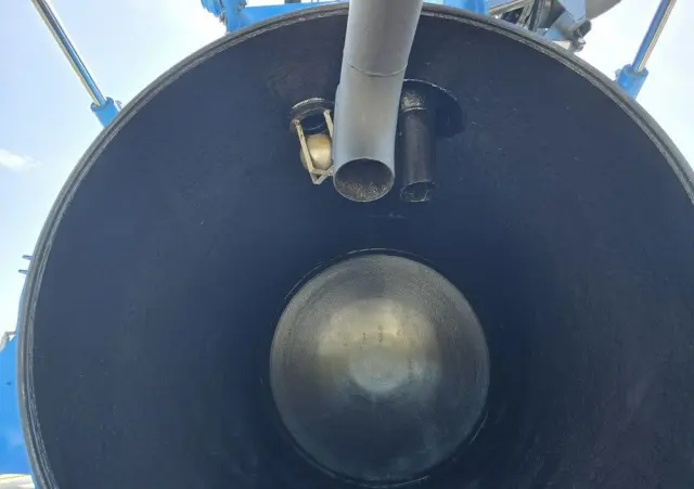 RENAULT WUKO RIVARD do zbierania odpadów płynnych separatorów 