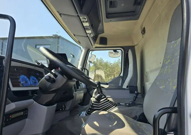 RENAULT WUKO RIVARD do zbierania odpadów płynnych separatorów 