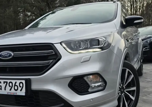 FORD Kuga 2.0 TDCi 4x4 ST-Line