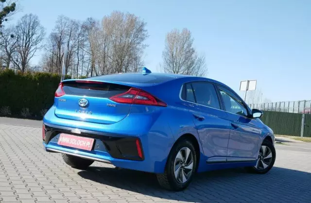 HYUNDAI IONIQ 