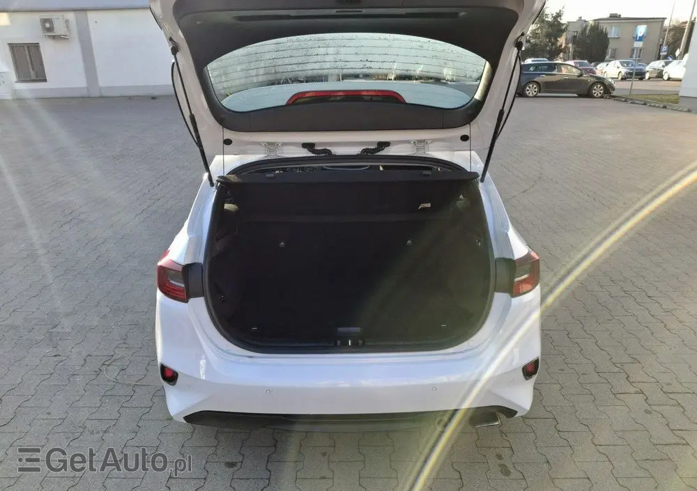 KIA Ceed 1.5 T-GDI M