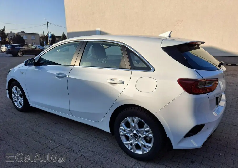 KIA Ceed 1.5 T-GDI M
