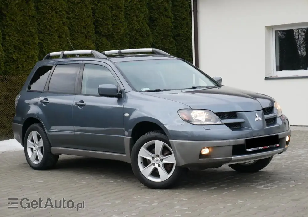 MITSUBISHI Outlander 2.0 4WD Invite