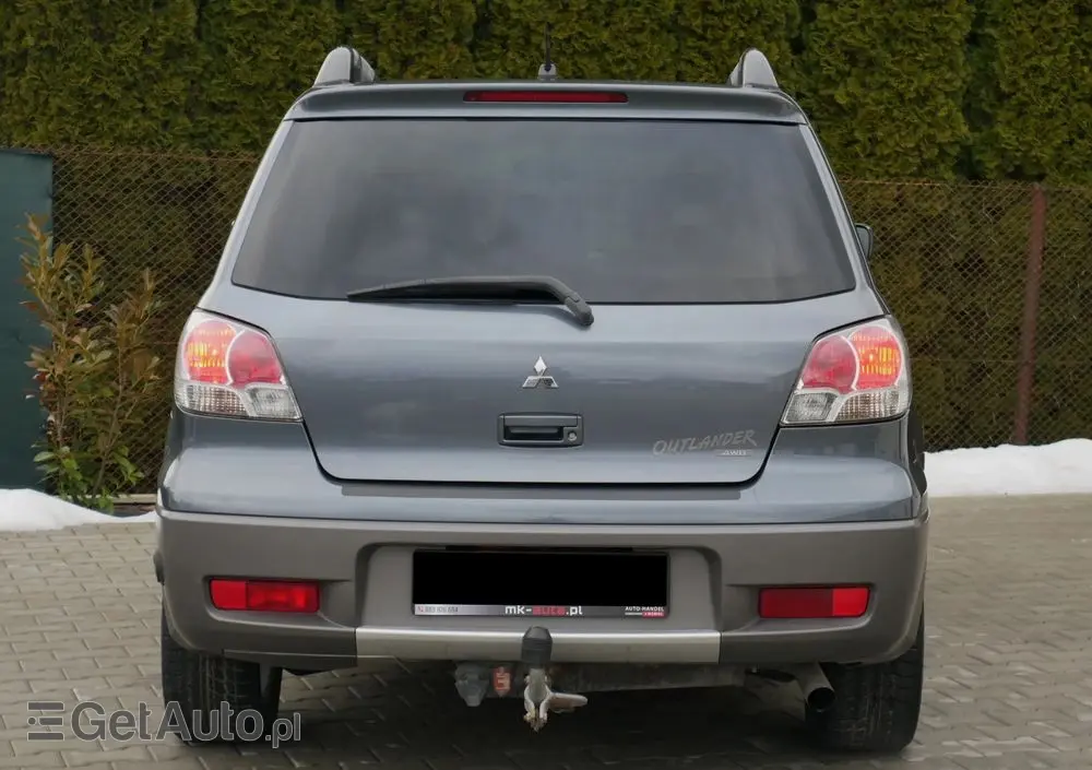 MITSUBISHI Outlander 2.0 4WD Invite