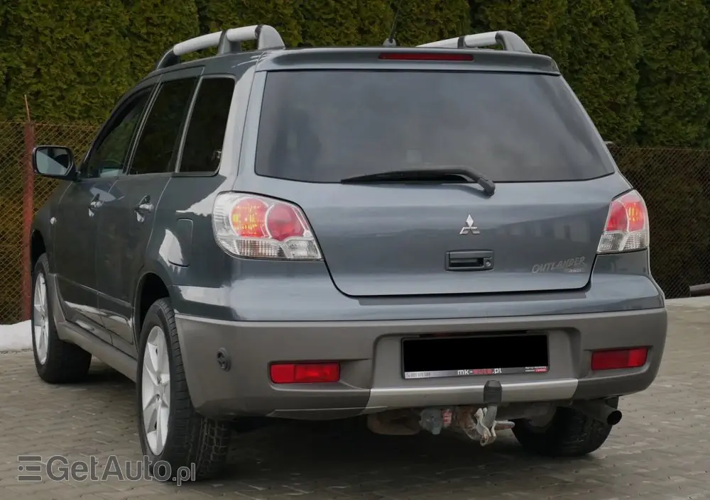 MITSUBISHI Outlander 2.0 4WD Invite
