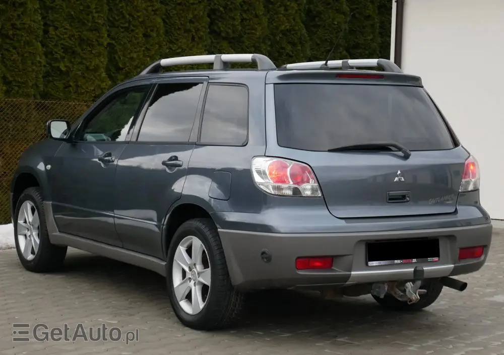 MITSUBISHI Outlander 2.0 4WD Invite