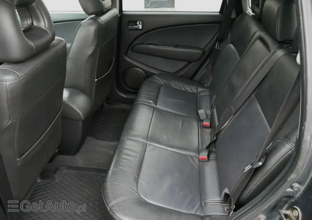 MITSUBISHI Outlander 2.0 4WD Invite