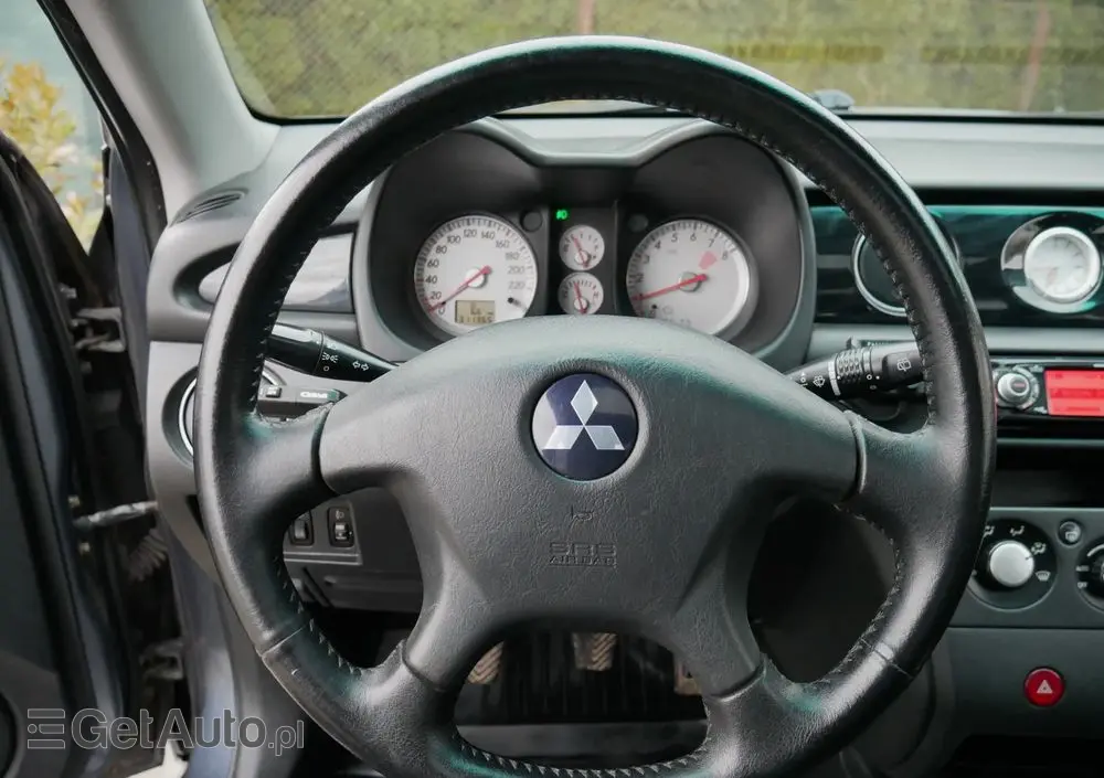 MITSUBISHI Outlander 2.0 4WD Invite