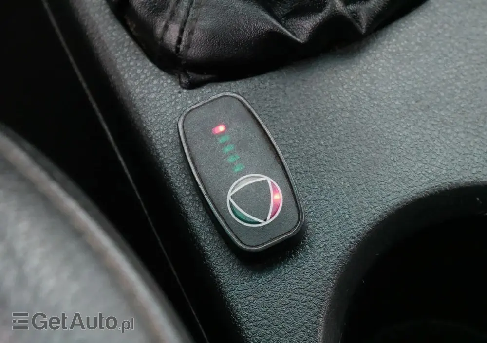 MITSUBISHI Outlander 2.0 4WD Invite