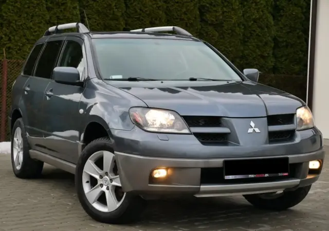 MITSUBISHI Outlander 2.0 4WD Invite