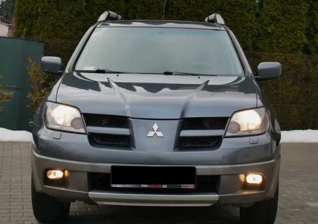 MITSUBISHI Outlander 2.0 4WD Invite