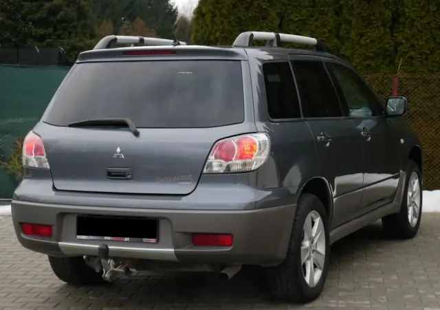 MITSUBISHI Outlander 2.0 4WD Invite