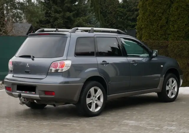 MITSUBISHI Outlander 2.0 4WD Invite