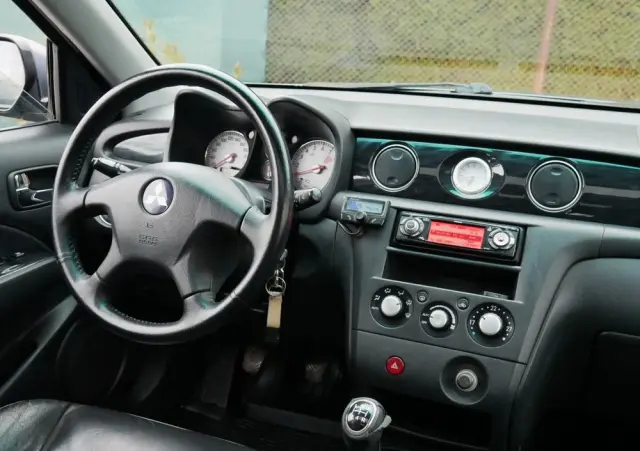 MITSUBISHI Outlander 2.0 4WD Invite