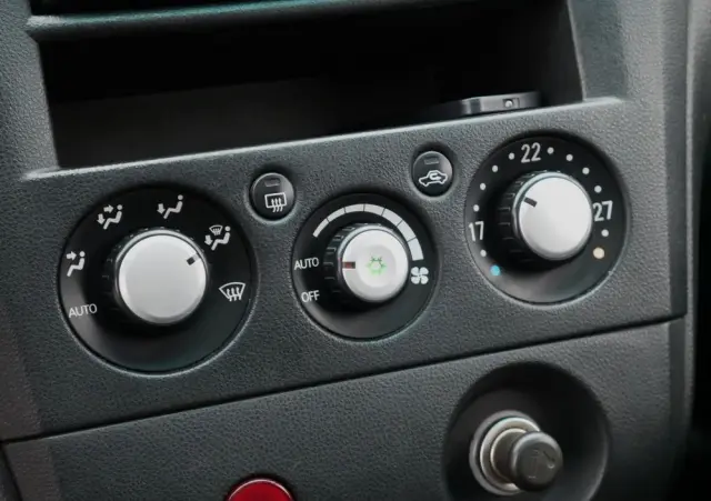 MITSUBISHI Outlander 2.0 4WD Invite