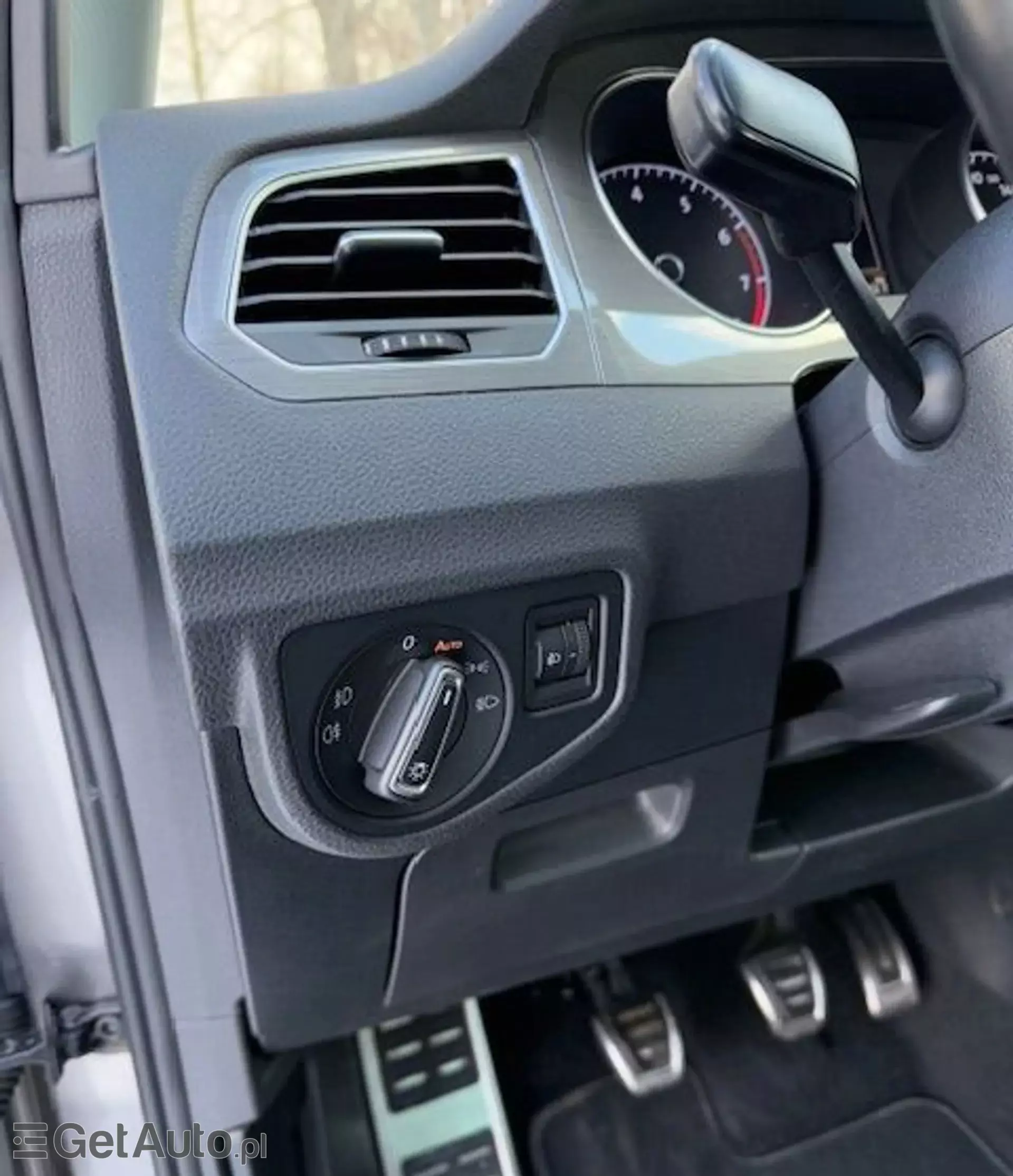 VOLKSWAGEN Golf 1.2 TSI (110 KM)