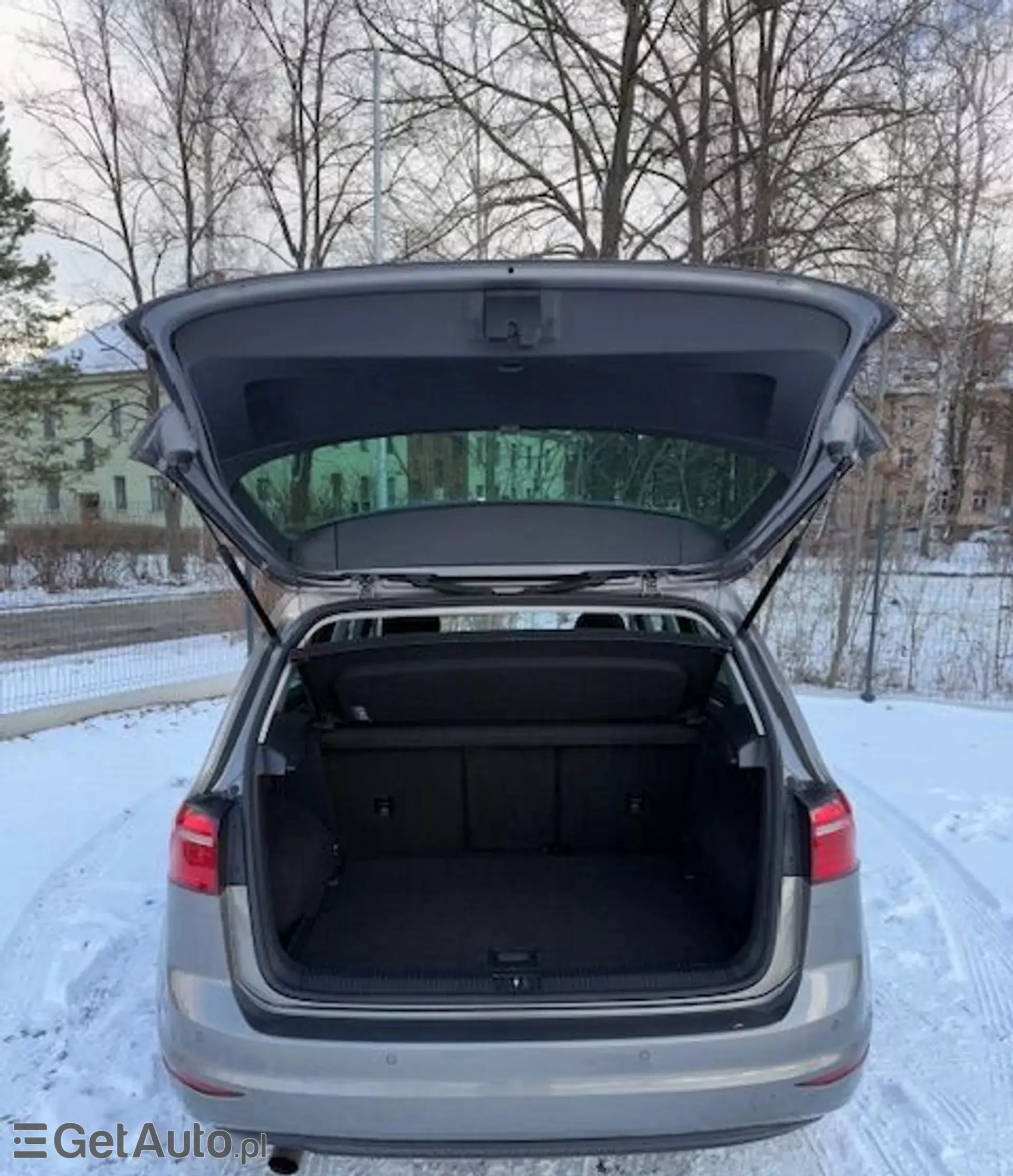 VOLKSWAGEN Golf 1.2 TSI (110 KM)