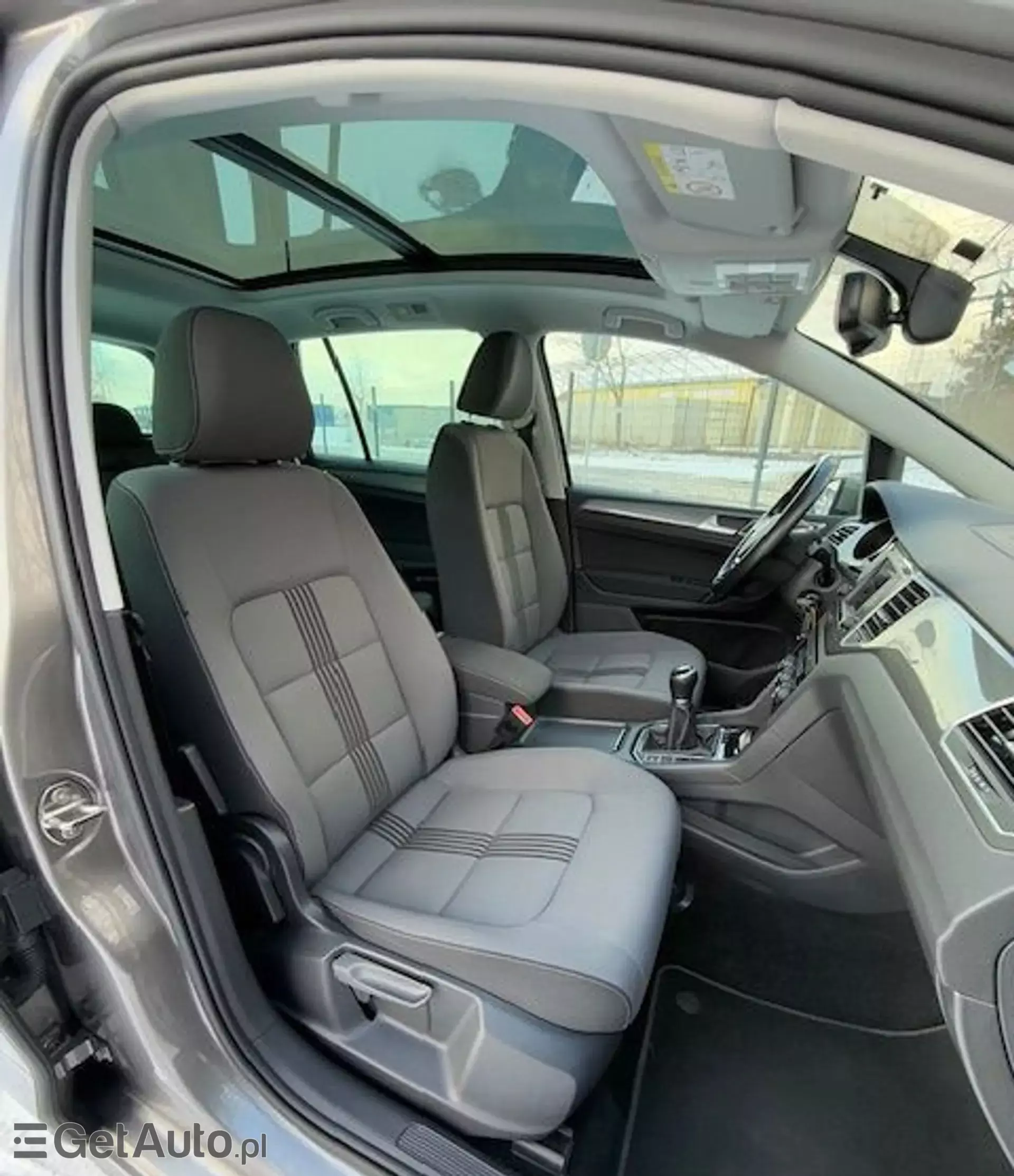 VOLKSWAGEN Golf 1.2 TSI (110 KM)