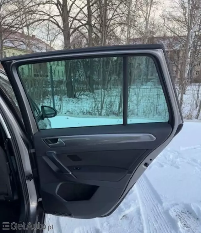 VOLKSWAGEN Golf 1.2 TSI (110 KM)