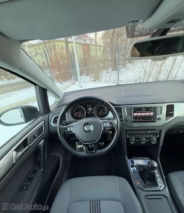 VOLKSWAGEN Golf 1.2 TSI (110 KM)