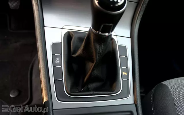 VOLKSWAGEN Golf 1.2 TSI BlueMotion Technology Comfortline