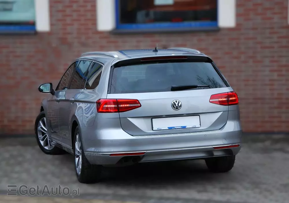 VOLKSWAGEN Passat 1.8 TSI BMT Highline